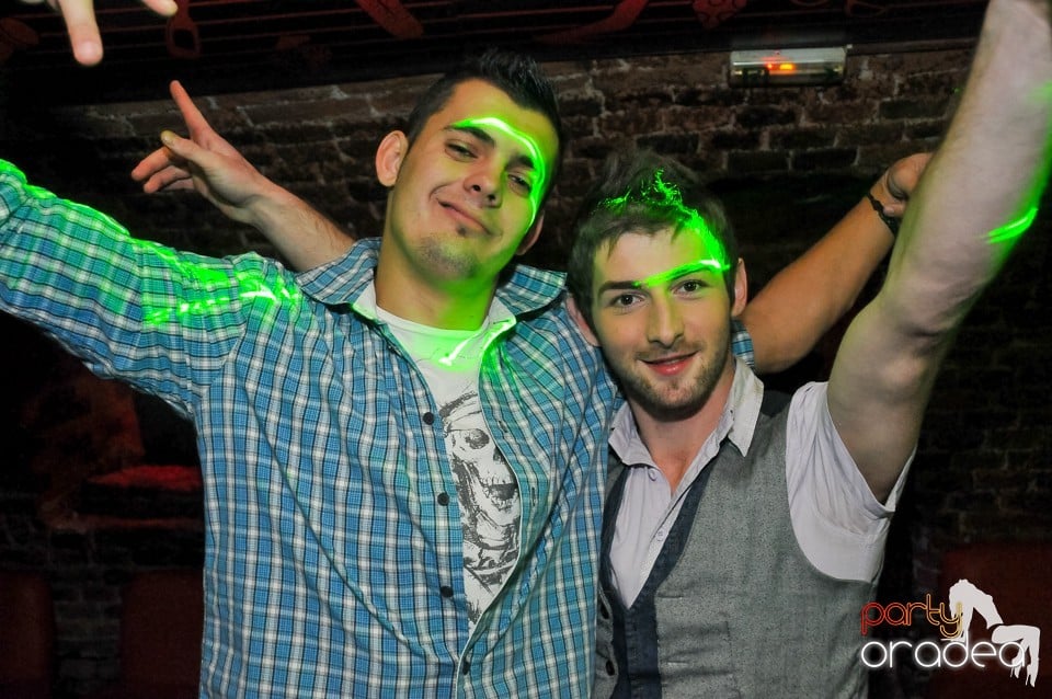 Winter Wednesday Party în Club Escape, 