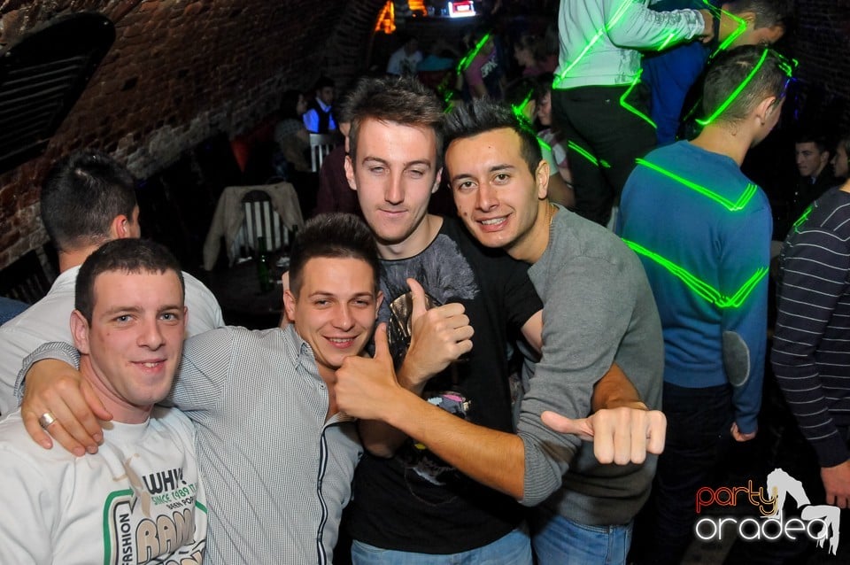 Winter Wednesday Party în Club Escape, 