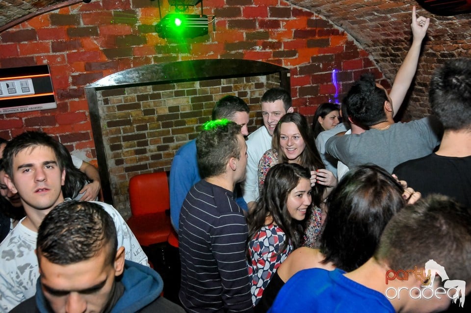 Winter Wednesday Party în Club Escape, 