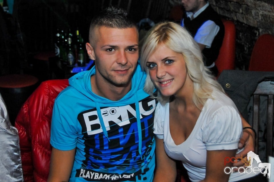 Winter Wednesday Party în Club Escape, 