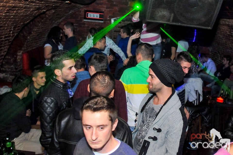 Winter Wednesday Party în Club Escape, 