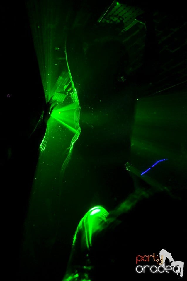 Winter Wednesday Party în Club Escape, 