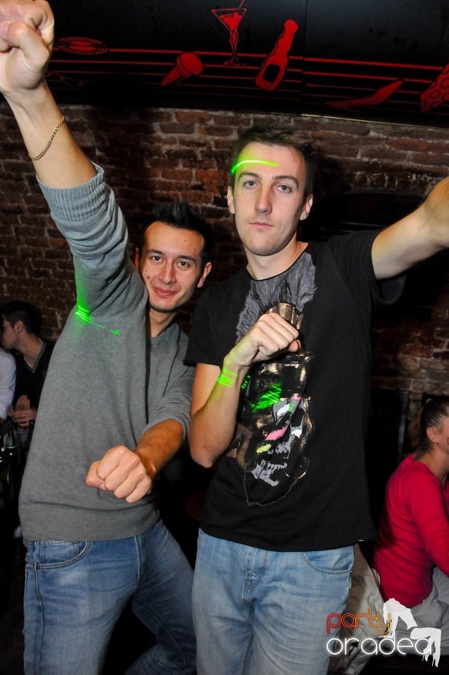 Winter Wednesday Party în Club Escape, 