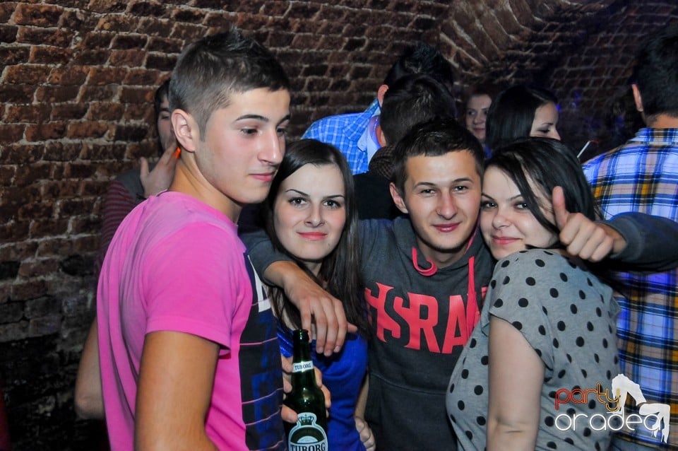 Winter Wednesday Party în Club Escape, 