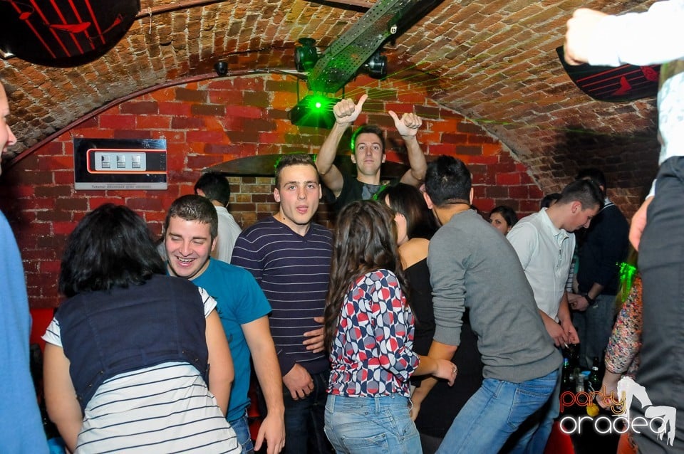Winter Wednesday Party în Club Escape, 