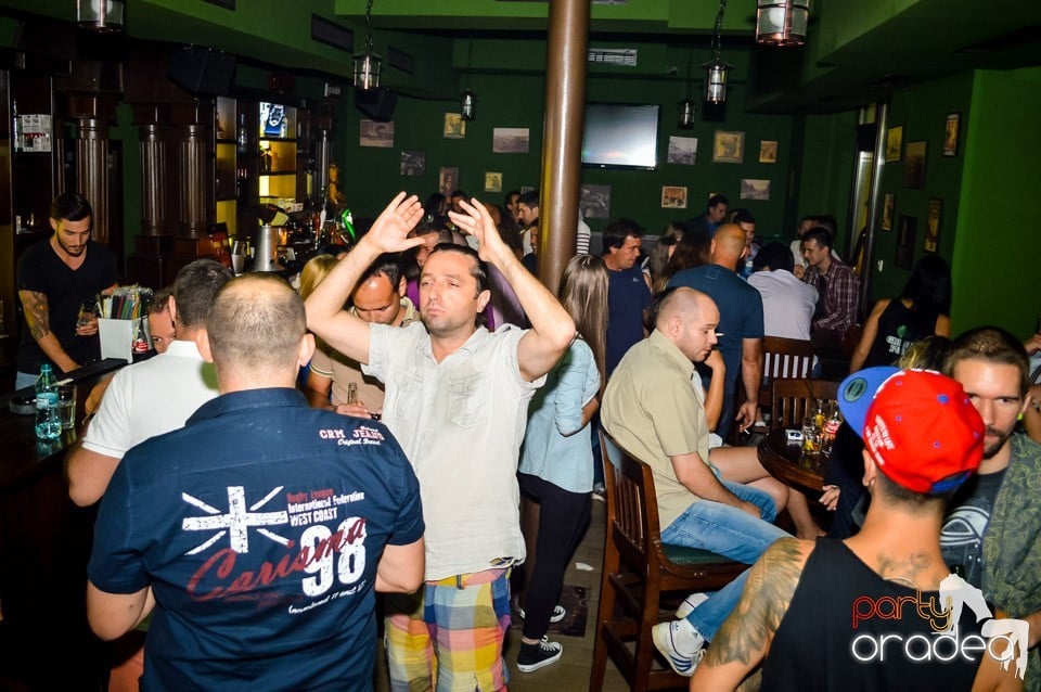 Woodstock party, Green Pub