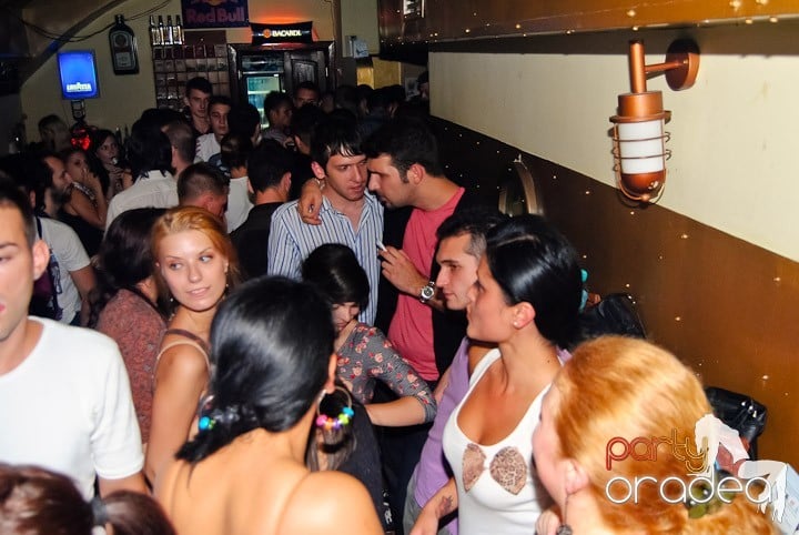 Yellow Submarine la suprafaţă, 