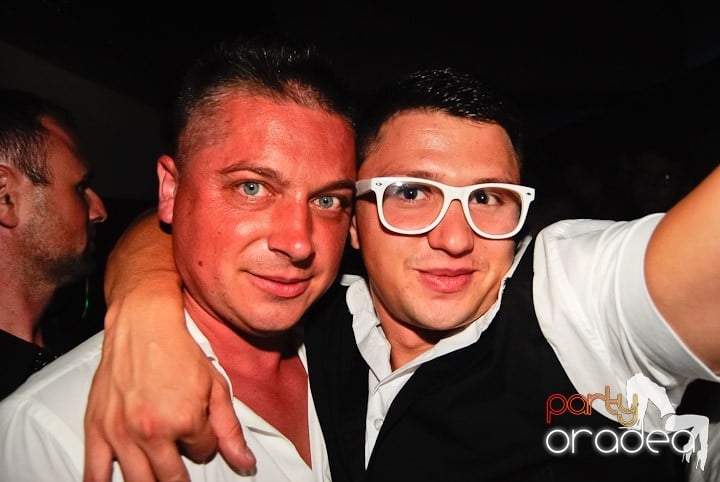 Yellow Submarine la suprafaţă, 