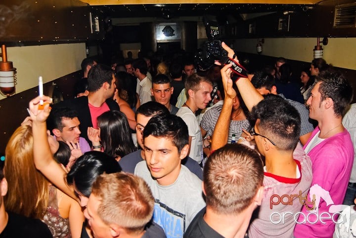 Yellow Submarine la suprafaţă, 