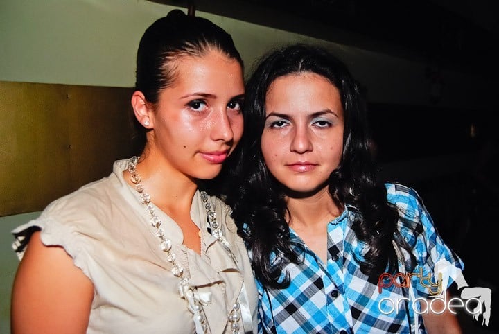 Yellow Submarine la suprafaţă, 