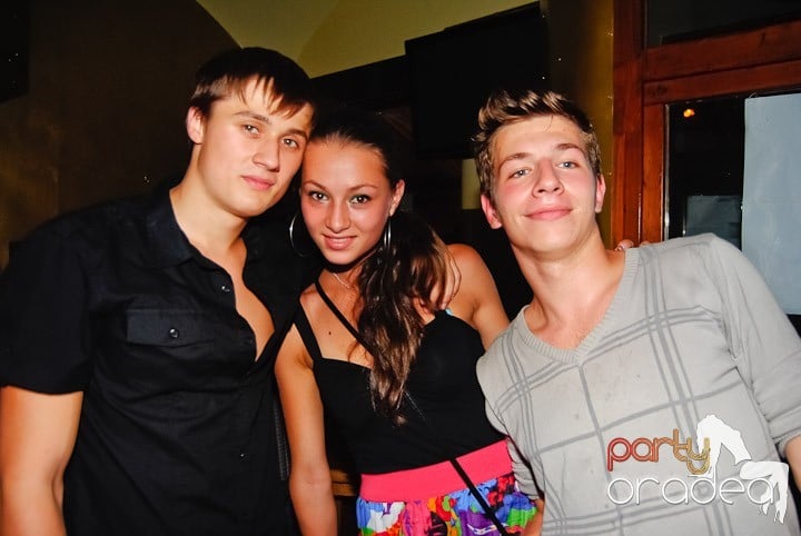 Yellow Submarine la suprafaţă, 