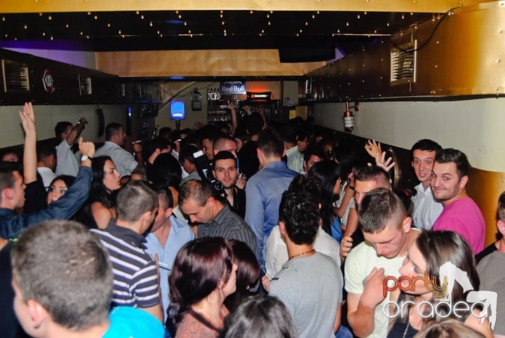 Yellow Submarine la suprafaţă, 