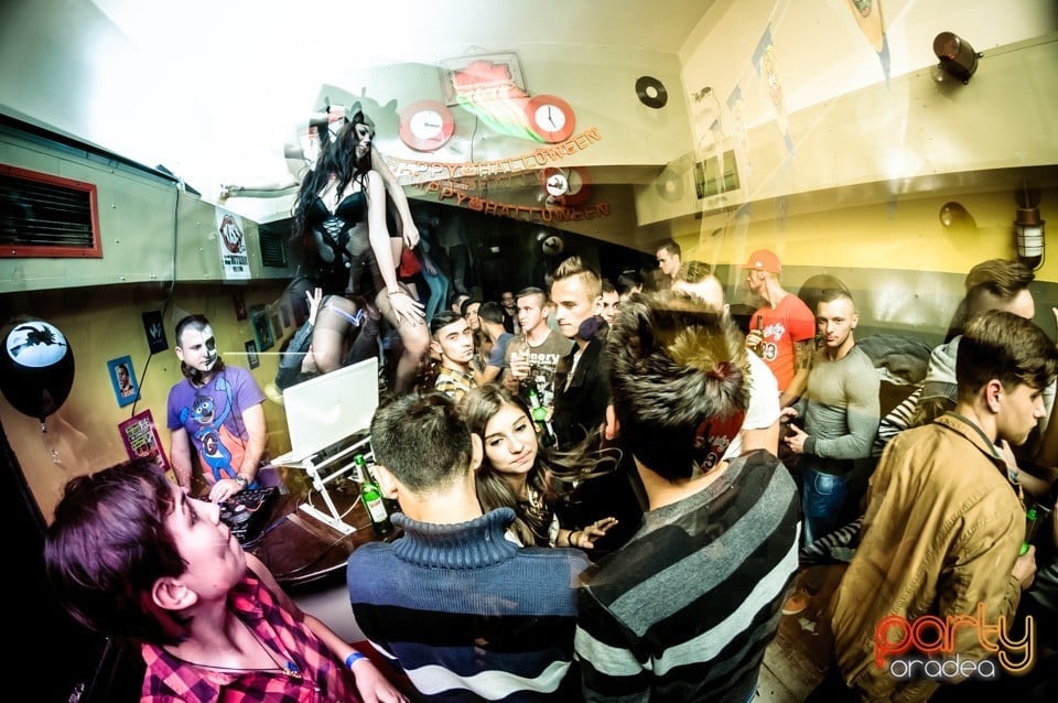 Yelloween Special Weekend, 