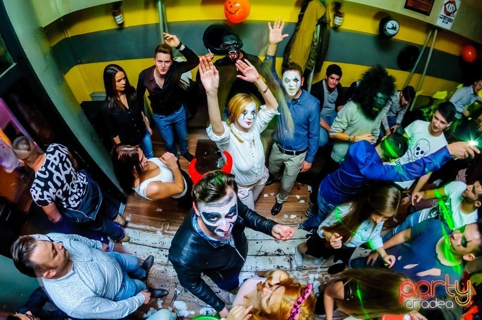 Yelloween Special Weekend, 