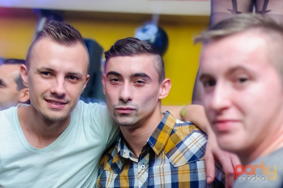 Yelloween Special Weekend, 