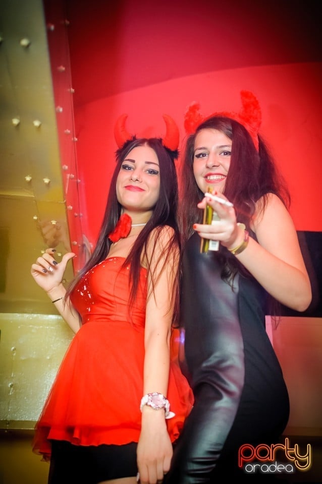 Yelloween Special Weekend, 