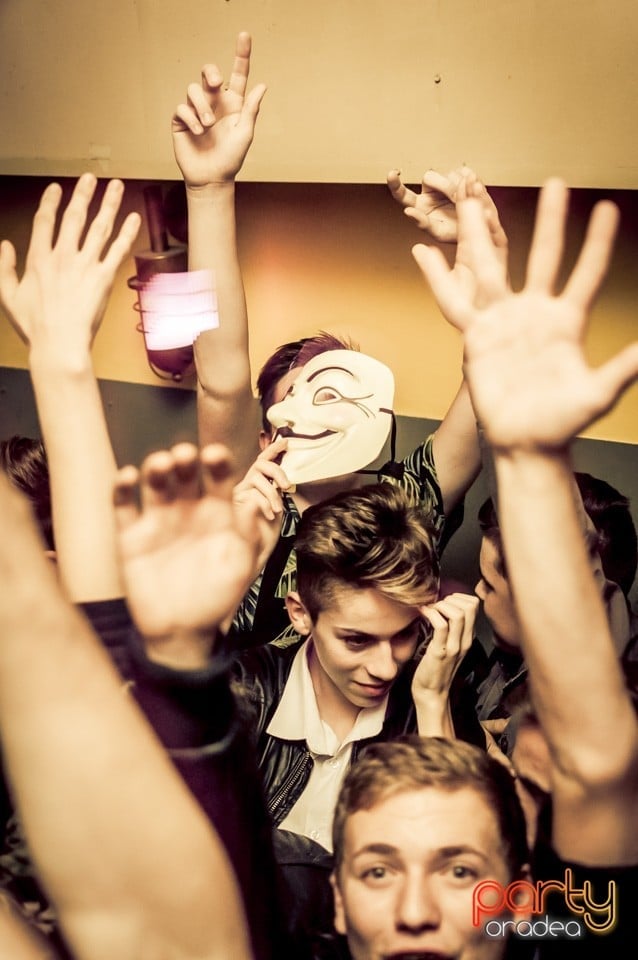 Yelloween Special Weekend, 