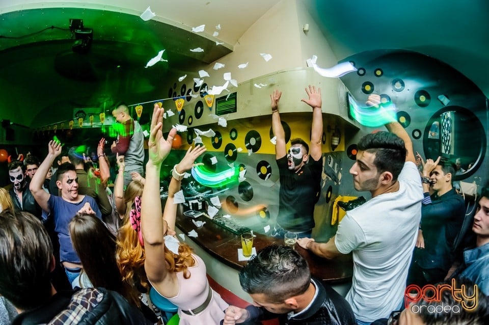 Yelloween Special Weekend, 