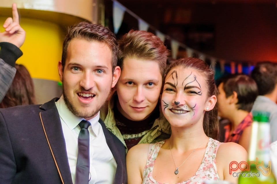 Yelloween Special Weekend, 