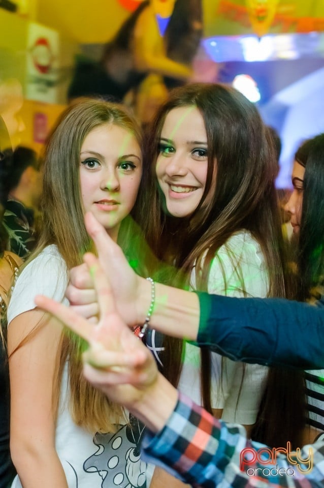 Yelloween Special Weekend, 