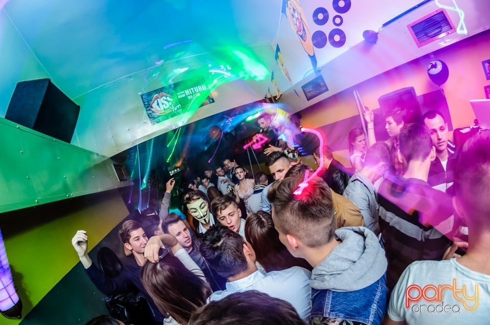 Yelloween Special Weekend, 