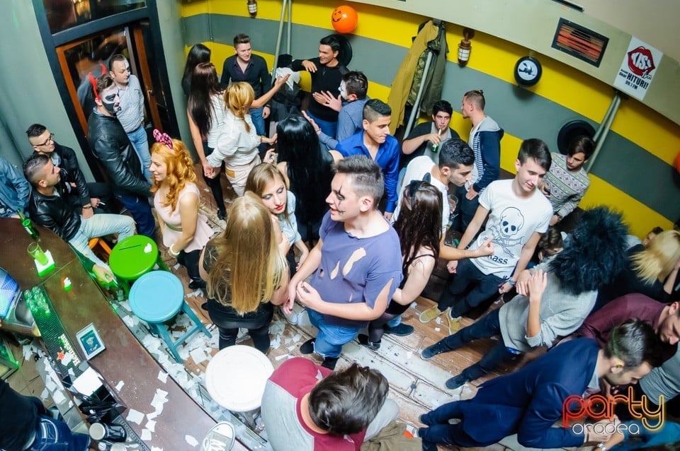 Yelloween Special Weekend, 