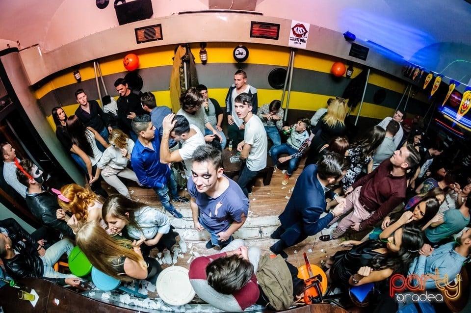 Yelloween Special Weekend, 