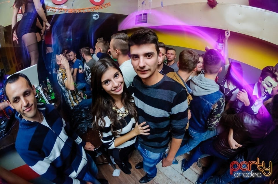 Yelloween Special Weekend, 