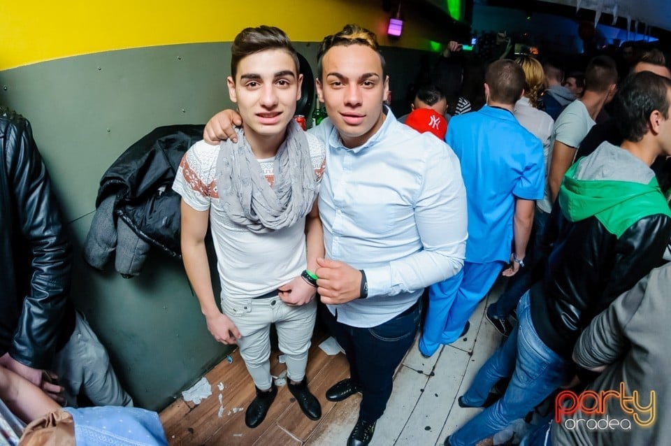 Yelloween Special Weekend, 