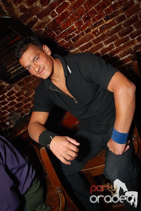 Zi de naştere şi petrecere de burlăciţe, 