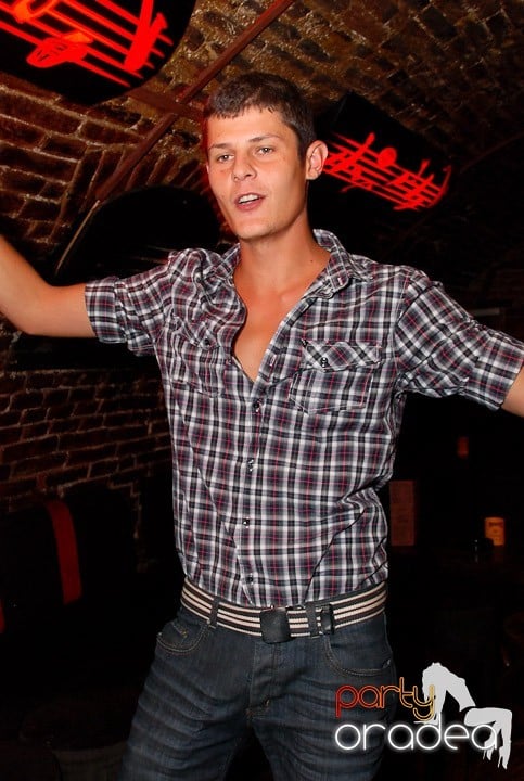 Zi de naştere şi petrecere de burlăciţe, 