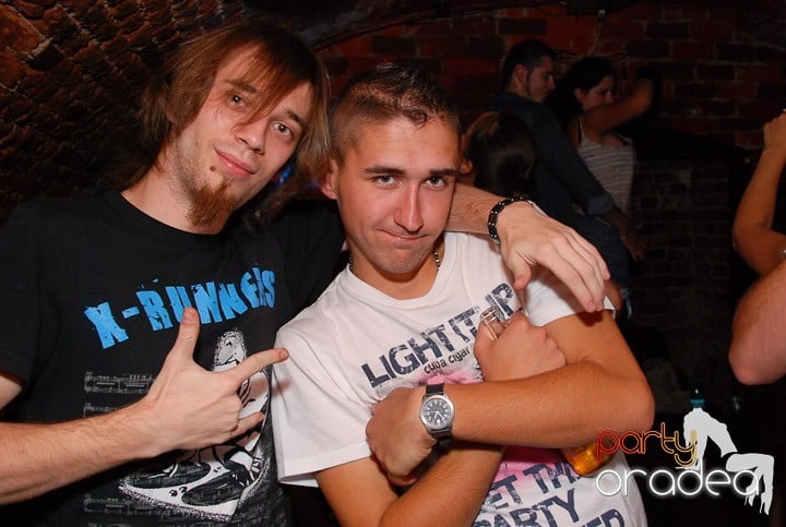 Zi de naştere şi petrecere de burlăciţe, 