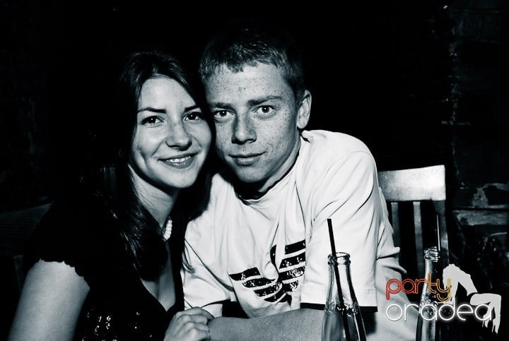 Zi de naştere şi petrecere de burlăciţe, 