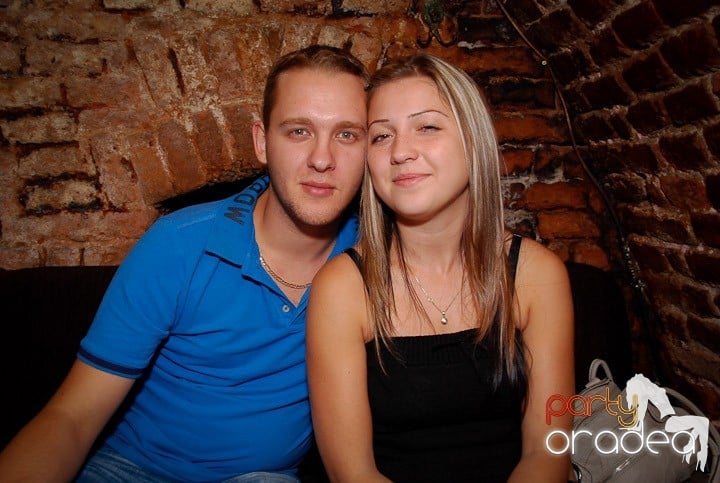 Zi de naştere şi petrecere de burlăciţe, 