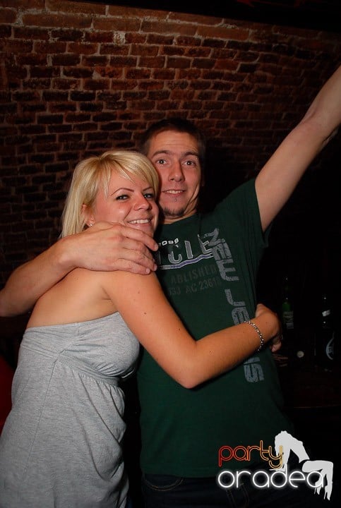 Zi de naştere şi petrecere de burlăciţe, 