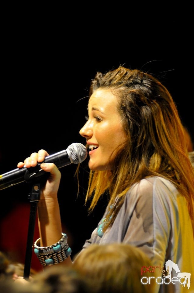 Zilele Comunei Cetariu: concert Janicsák Veca, 