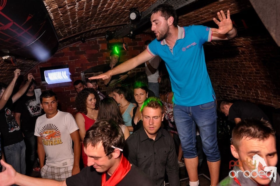 Ziua promoţiilor în Club Escape, 