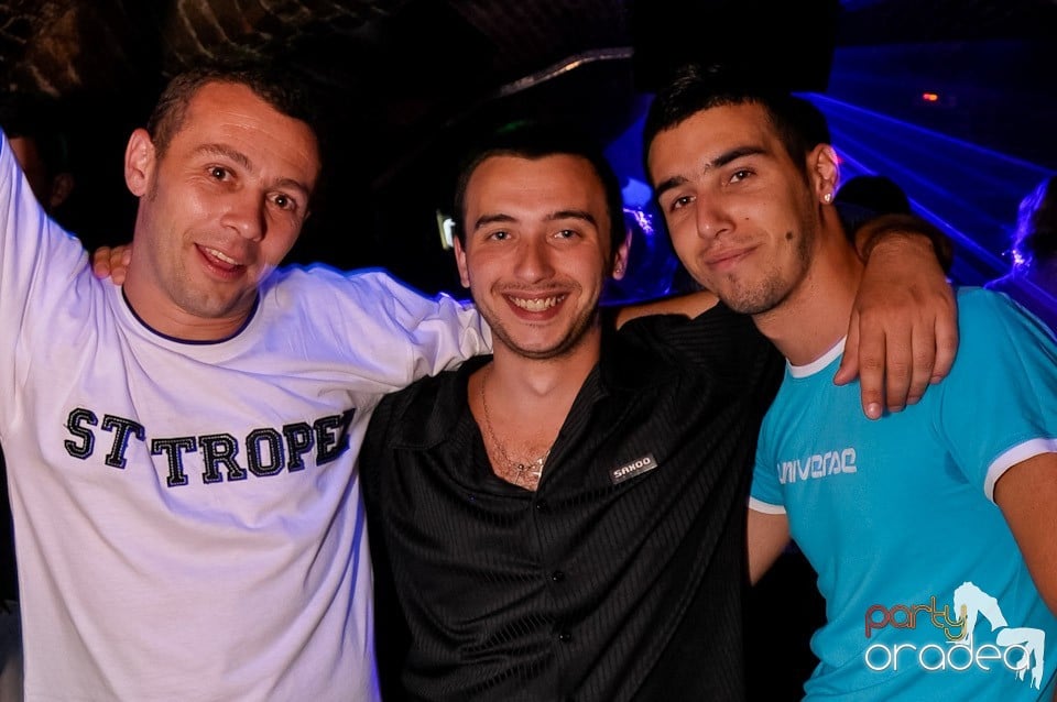 Ziua promoţiilor în Club Escape, 