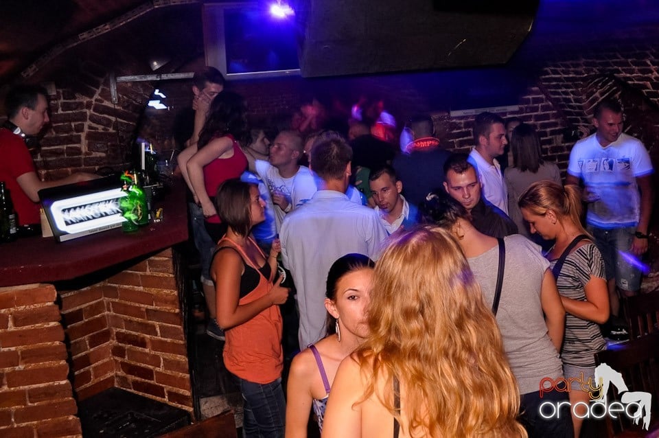 Ziua promoţiilor în Club Escape, 