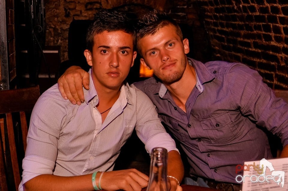 Ziua promoţiilor în Club Escape, 