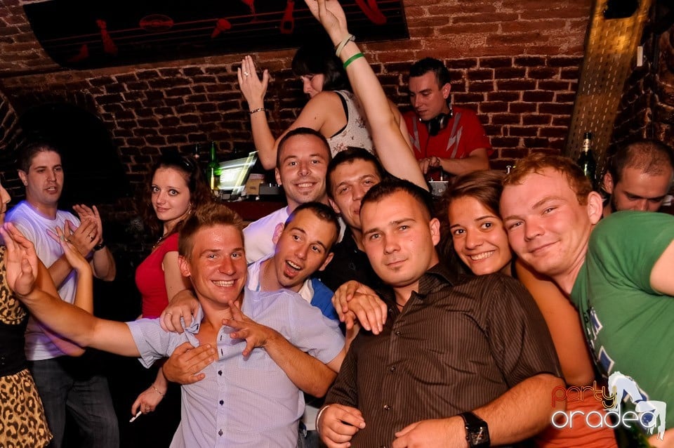 Ziua promoţiilor în Club Escape, 