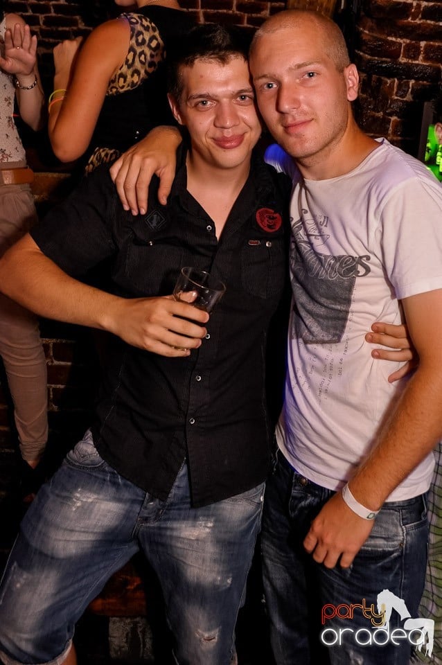 Ziua promoţiilor în Club Escape, 