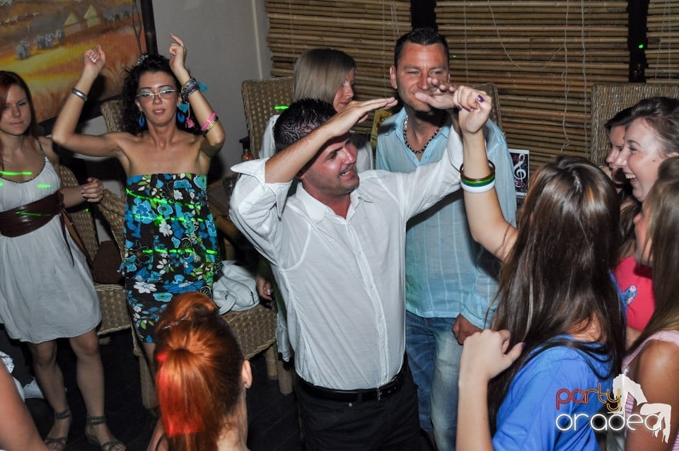 Zulu Caffe: Cartoon Cast, Zulu Caffe