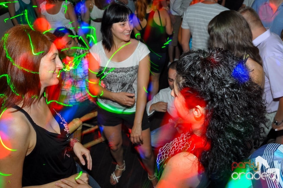 Zulu Caffe: Cartoon Cast, Zulu Caffe