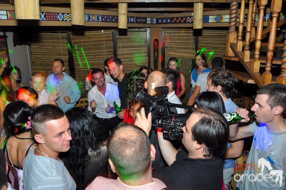 Zulu Caffe: Cartoon Cast, Zulu Caffe