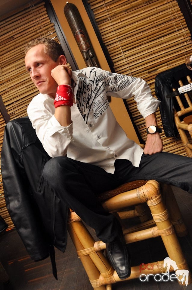 Zulu Caffe: it's karaoke time!, Zulu Caffe