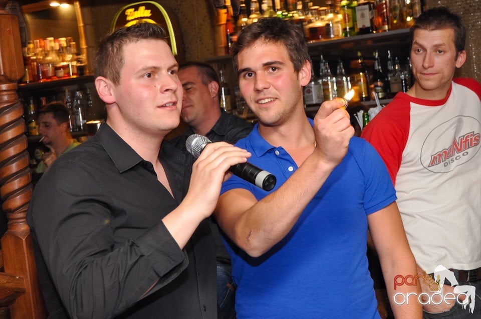 Zulu Caffe: it's karaoke time!, Zulu Caffe