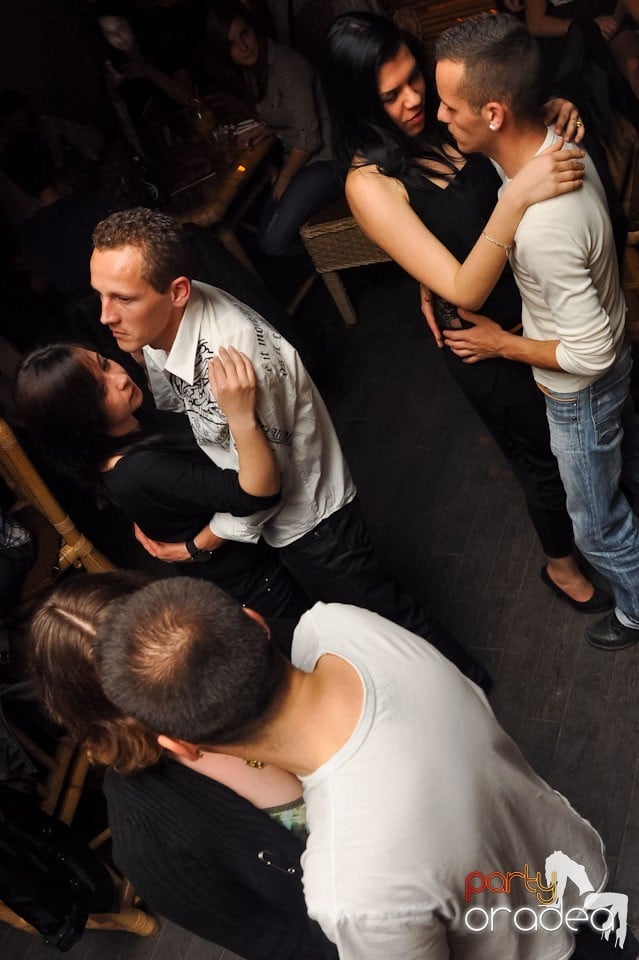 Zulu Caffe: it's karaoke time!, Zulu Caffe