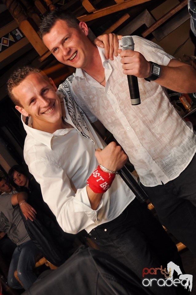 Zulu Caffe: it's karaoke time!, Zulu Caffe