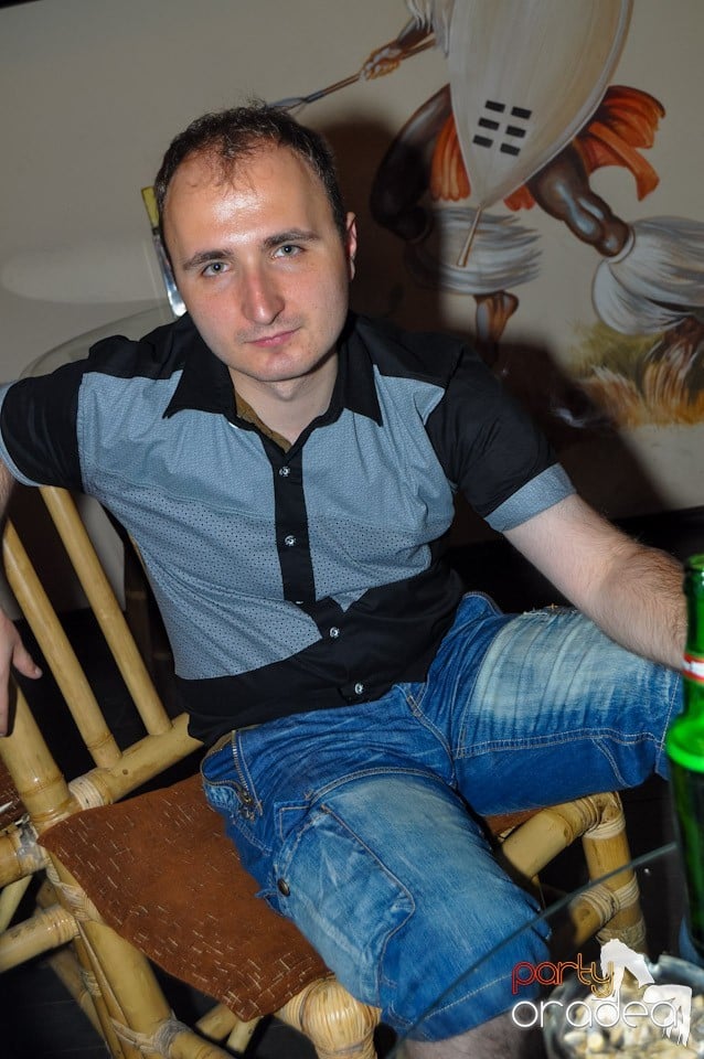 Zulu Karaoke Friday, Zulu Caffe